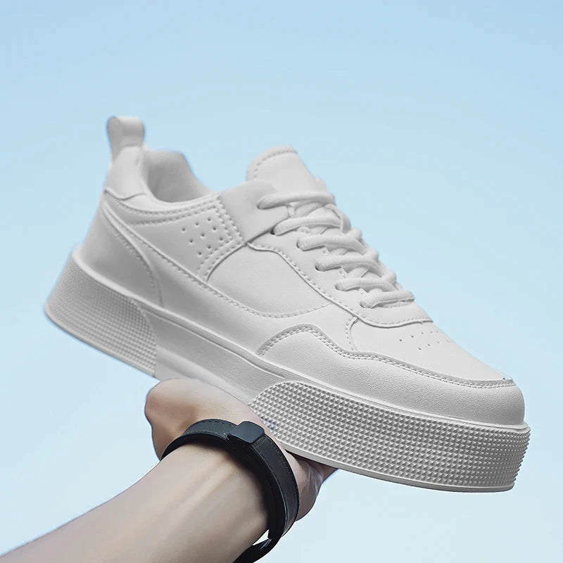 Men's white trainers - DeFlorance™
